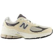 Tennarit New Balance  2002  39