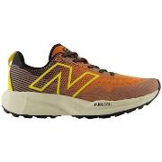 Kengät New Balance  Chaussures de running New Balance FuelCell Venym  ...