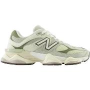 Kengät New Balance  9060  37