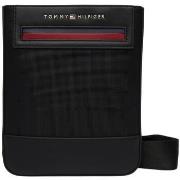 Olkalaukut Tommy Hilfiger  TH FOUNDATION MINI CROSSOVER AM0AM14157  Yk...