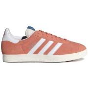 Kengät adidas  Gazelle  42