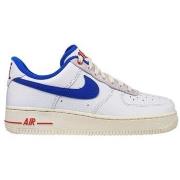 Kengät Nike  Air Force 1 07 Lx Summit White hyper Royal  38