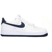 Kengät Nike  Air Force 1 07  42 1/2