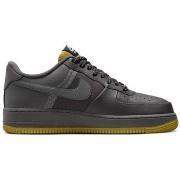 Kengät Nike  Air Force 1 '07 LV8  39