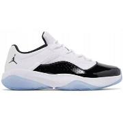 Kengät Nike  Air Jordan 11  47