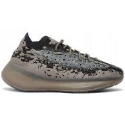 Kengät adidas  Yeezy Boost 380  39 1/3