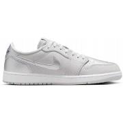 Kengät Nike  Air 1 Retro Low  44