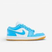 Kengät Nike  Jordan 1 Low White Gum Light Brown Dark Powder Blue (Wome...