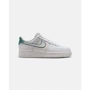 Kengät Nike  Air Force 1 07 LV8  48 1/2