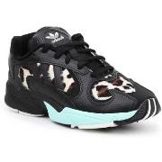 Kengät adidas  Adidas Yung-1 lifestyle-kenkä FV6448  44 2/3