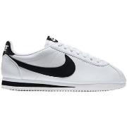 Kengät Nike  Wmns Classic Cortez Leather  39