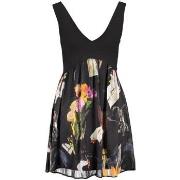 Lyhyt mekko Desigual  26swvw47ne2000xs  EU S
