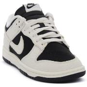 Kengät Nike  001 DUNK LOW SE  38