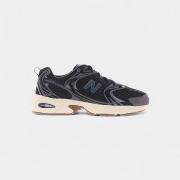 Kengät New Balance  530 Black Gum  42