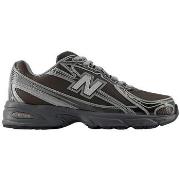 Kengät New Balance  740 Black Metallic  37
