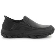 Tennarit Skechers  Slip-ins Respected  42