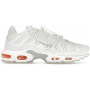 Kengät Nike  AirMaxPlusUtilityFJ4232  40