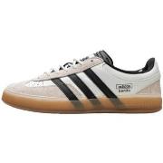 Kengät adidas  Gazelle Indoor Bad Bunny Core White  42 2/3