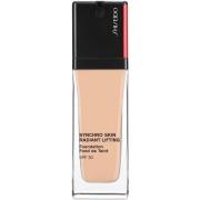 Shiseido Synchro Skin Radiant Lifting Foundation 150