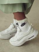 Nike Sportswear Matalavartiset tennarit 'AIR MAX BLISS'  harmaa / valk...