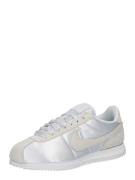 Nike Sportswear Matalavartiset tennarit 'CORTEZ'  platina / offwhite