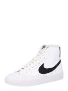 Nike Sportswear Korkeavartiset tennarit 'Blazer Mid 77 Next Nature'  v...