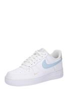 Nike Sportswear Matalavartiset tennarit 'AIR FORCE 07'  vaaleansininen...