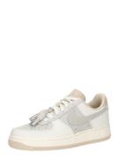 Nike Sportswear Matalavartiset tennarit 'AIR FORCE 1 '07'  kerma / nor...