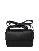 Pclima Cross Body Black Pieces