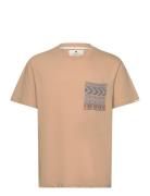 Akkikki S/S Jacquard Pocket Tee Cream Anerkjendt