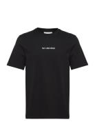 Graphic Font Regular Tee S/S Black HAN Kjøbenhavn