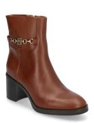 Th Chain Leather Mid Heel Bootie Brown Tommy Hilfiger