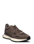 Jonah_Runn_Knsdbu Brown BOSS