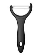 Essential Yshaped Peeler Black Fiskars