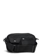 Darlambg Small Cross., Recycle Black Markberg