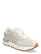 Kiria_Runn_Nyrn White HUGO