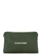 Celia Toiletry Bag Green STUDIO FEDER