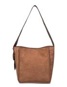 Masago, Almond Nubuck, O Brown Cala Jade