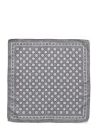 Handkerchief Grey Oscar Jacobson