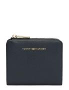 Th Flag Compact Za Navy Tommy Hilfiger