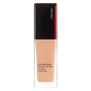 Shiseido Synchro Skin Radiant Lifting Foundation 30 ml – 260