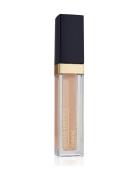 Futurist Soft Touch Brightening Skincare Concealer Peitevoide Meikki E...