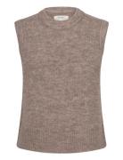 Emmelypw Wa Vests Knitted Vests Beige Part Two