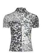 Patchy Tops T-shirts & Tops Short-sleeved Cream Desigual