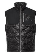 Icon Leaf Quilt Vest Liivi Black Moose Knuckles