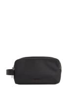 Business Tech 2G Washbag Toilettilaukut Black Calvin Klein