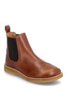 Booties - Flat - With Elastic Bootsit Nauhalliset Saapikkaat Brown ANG...
