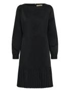 Cubeate Antoinett Dress Polvipituinen Mekko Black Culture