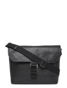 Aiden Olkalaukku Messenger-laukku Black Saddler