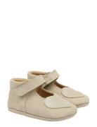 Beginners? Ballerina Heart Mini Ballerinat Beige Pom Pom